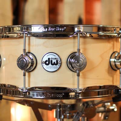 DW 5.5x14 Collector's Maple VLT Natural Lacquer Snare Drum - SO#1424773 image 1