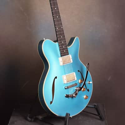 Eastman Romeo LA semi hollow guitar Brand New Old Stock image 5