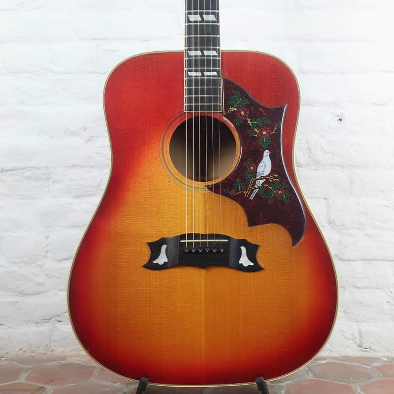 Gibson Dove 1974 - Red