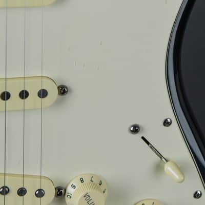 Fender Custom Shop USED Custom Classic Stratocaster "V" Neck - 3-Color Sunburst '08 image 8
