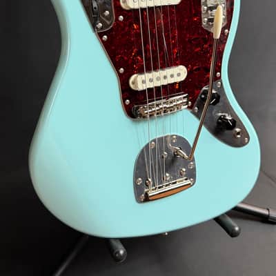 Squier FSR Classic Vibe 70's Jaguar Electric Guitar Daphne Blue Finish (542) image 3