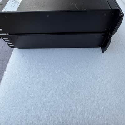 Crown DCi 8|300N 8-Channel DriveCore Install Power Amplifier 2010s - Black image 3