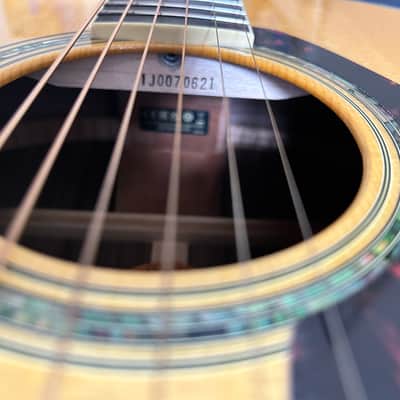 Yamaha LL16D Jumbo Acoustic Guitar - Natural image 10