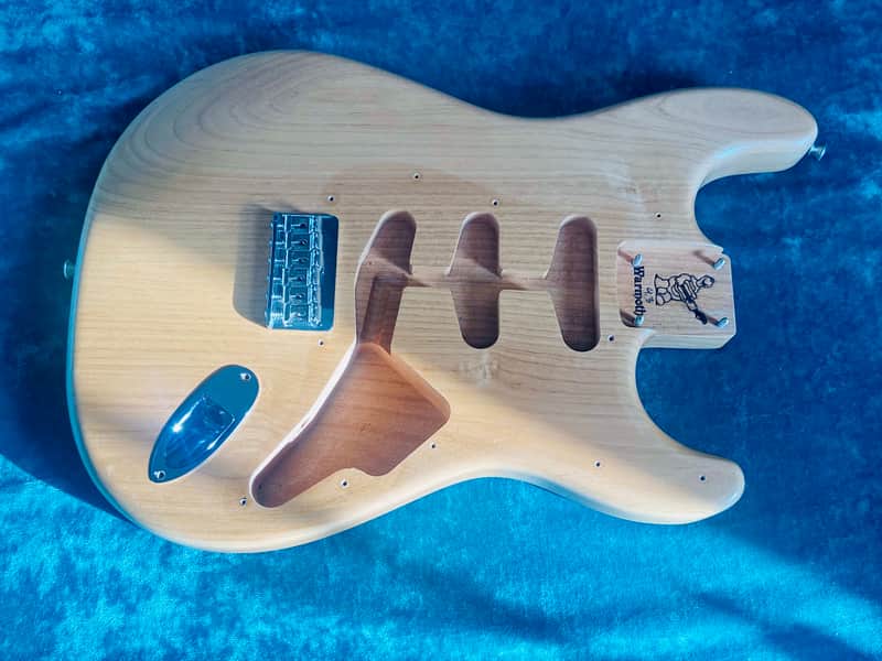 Warmoth Hardtail Strat body - Natural image 1
