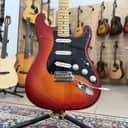 Fender Player Stratocaster Plus Top, Maple Fingerboard, Aged Cherry Burst 2020