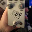 JHS 424 Gain Stage 2025 - Present - Grey