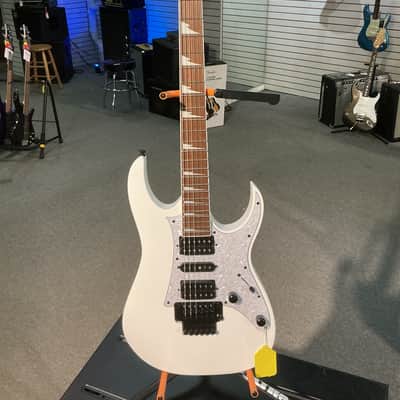 Ibanez RG450DXB RG Standard Electric Guitar - White image 1