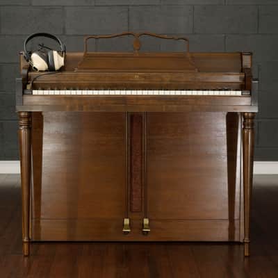 Wurlitzer 720 Electronic Piano with Vibrato in Walnut image 1