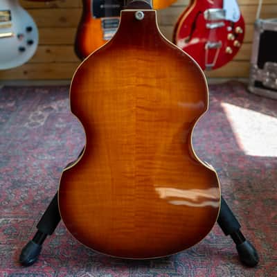 Epiphone Viola Bass in Vintage Sunburst - (Pre-Owned) image 2