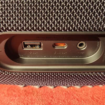 JBL Xtreme3 Bluetooth Speaker w/ Original Box image 9