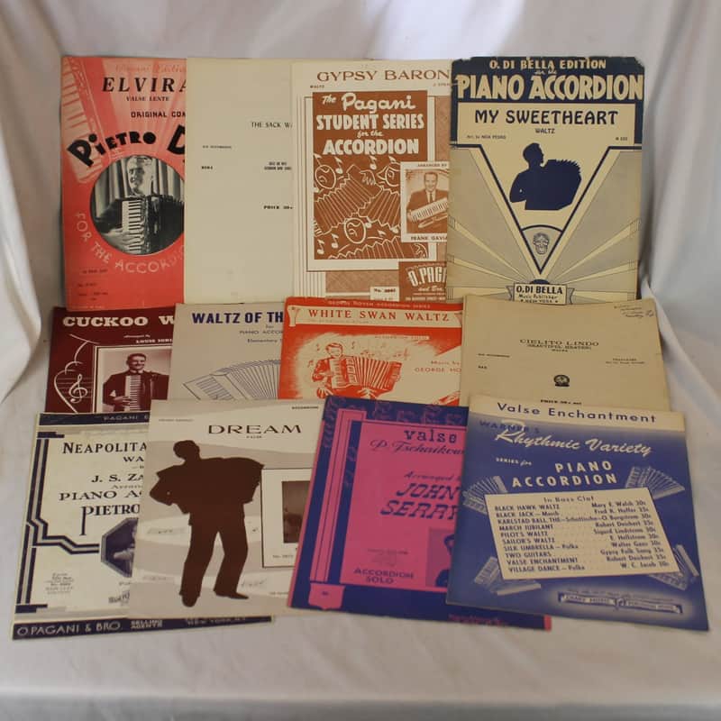 Immagine Lot of 12 Used Vintage Accordion Sheets - Waltz For The Ballroom (South Broad, O. Di Bella, O Pagani) - 1
