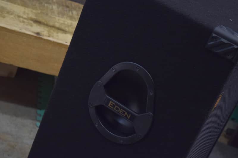Eden CXC-400 CXC Solo Series 400-Watt 4x10