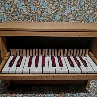 chromatic wooden hammers toy piano Michelsonne Paris 25 keys - very good condition sound family : celesta mustel musical saw martenot Wurlitzer ... image 2