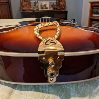 Stunning 2000 Guild/Benedetto Artist Award Signature Model Antique Burst Mint! YouTube video below Recently had a professional setup. image 10