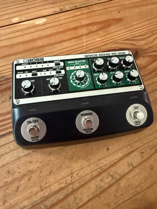 Boss RE-202 Space Echo