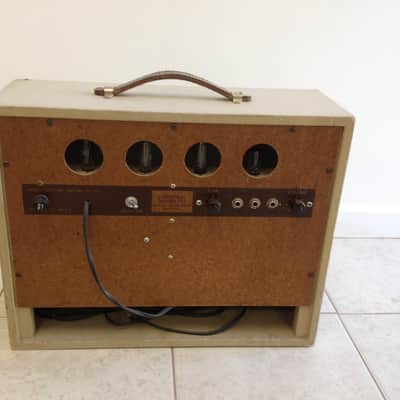 Vintage 1960's Danelectro Corporal 132 Amp image 3