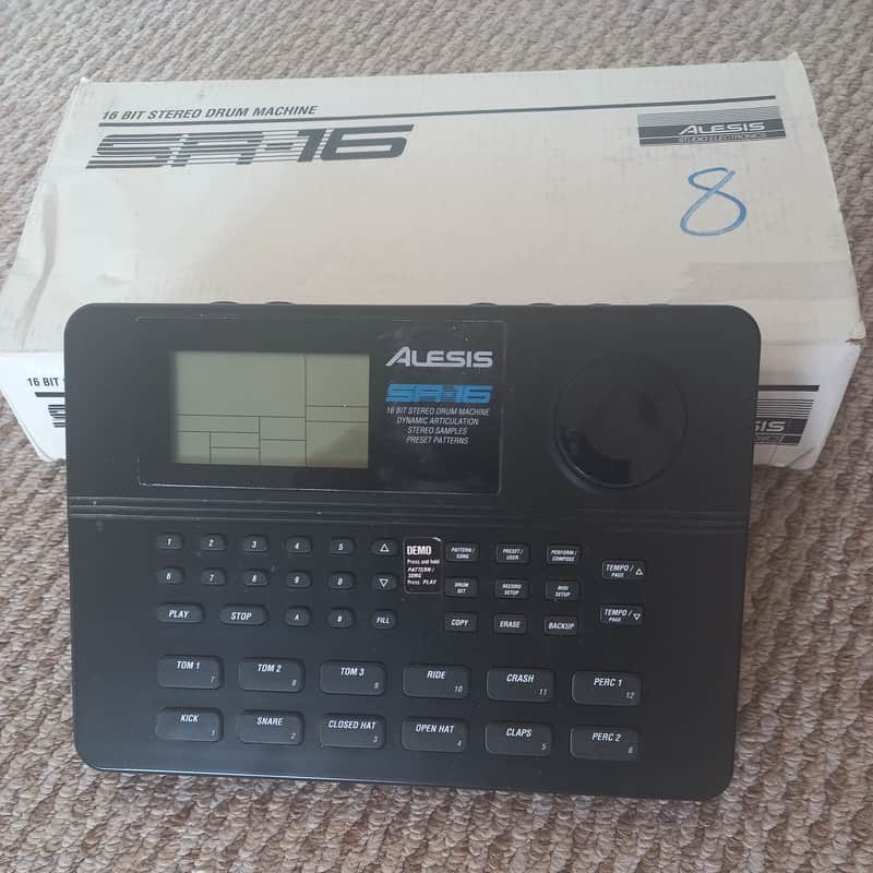 Alesis SR-16- 16 bit stereo drum machine, Classic production Icon. image 1