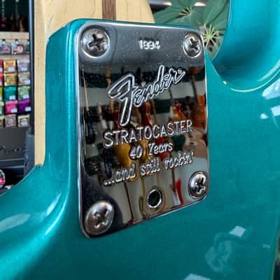 Fender 40th Anniversary American Standard Stratocaster with Maple Fretboard 1994 - Caribbean Mist image 15
