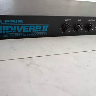 Alesis Midiverb II 16-Bit Digital Effects Processor 1990s - Black image 3
