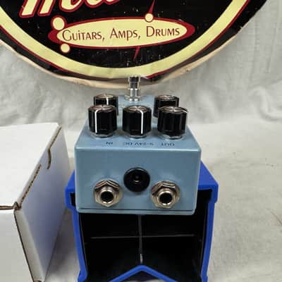 Broughton Fliptop JFET Preamplifier B15-style Bass Preamp Pedal with Box image 5