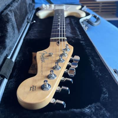 Fender American Series Stratocaster 2002 - 2007 Olympic White image 3