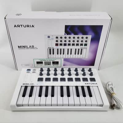 Arturia MiniLab MkII 25-Key MIDI Controller 2017 - Present - White