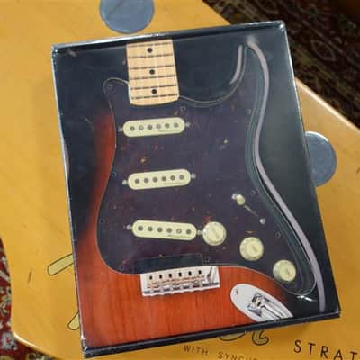Fender pre-wired Stratocaster pickguard, Vintage noiseless SSS image 1