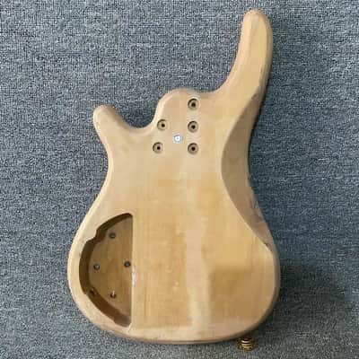 Natural 5/6 String Bass Body with Active PJB Pickups DIY Project image 2