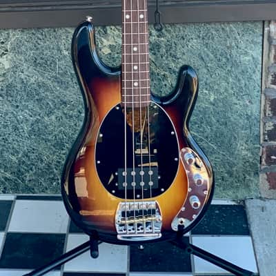 Ernie Ball Music Man Stingray (Pino Palladino model) 2025 - Sunburst image 1