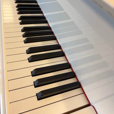 Yamaha G1 Baby Grand Piano | Polished White image 4