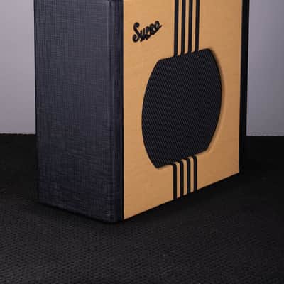 Supro Delta King 12 Tube Combo Amplifier - 1x12, 15-Watt, Tweed/Black image 2