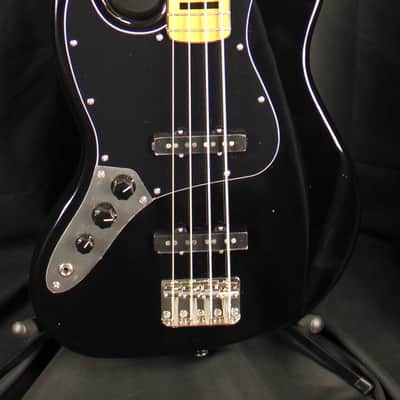 Squier Classic Vibe 70's Jazz Bass Left Handed Electric Bass Guitar Black image 2