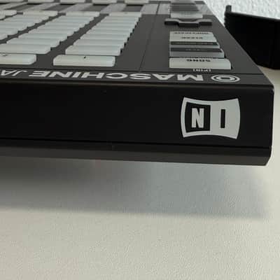 Native Instruments Maschine JAM 2010s - Black image 12