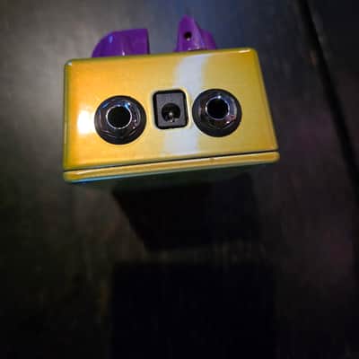 KHDK Electronics Scuzz Box Fuzz 2010s - Yellow image 2