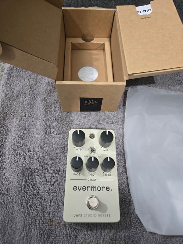 Universal Audio UAFX Evermore Studio Reverb 2025 - Cream image 1