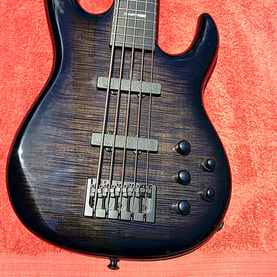 CARVIN 5-String Bass💎PIEZO💎ACTIVE-EQ💎NECK-THRU💎TOP-OF-THE-LINE & BONU$ 💎5 *FREE*$ET$-of-$TRING$ image 2