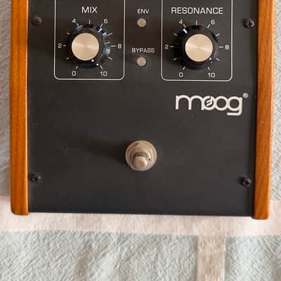 Moog MF-101 Moogerfooger Low Pass Filter - Black image 2