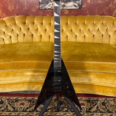 Jackson King V JS32 - Gloss Black image 1