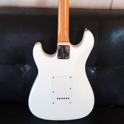 Fender ST-362V Stratocaster Japan "E" Serial Lace Gold Sensors 1986-87 White image 6