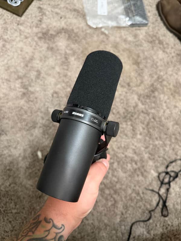 Shure SM7B Cardioid Dynamic Microphone