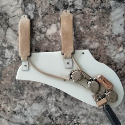 Kent/Stewart Loaded Pickguard 1960's - Cream image 3