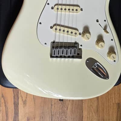 Fender Jeff Beck Artist Series Stratocaster with Hot Noiseless Pickups 2001 - Present - Olympic White image 2