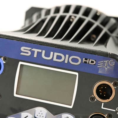 ETC Desire D60 Studio HD LED Par Wash Light CG01SM4 image 9