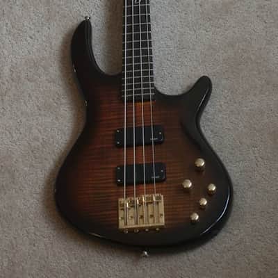 Dean Edge Pro 4 Flame Top with Case image 1