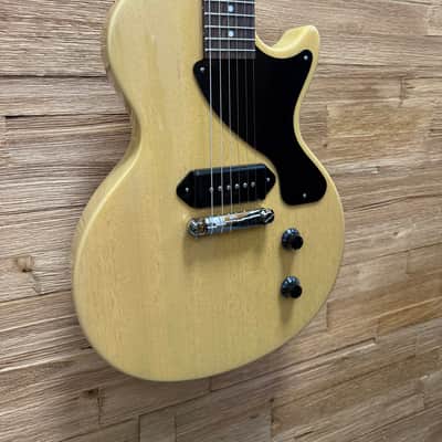 Epiphone Les Paul Junior Guitar w/Rosewood Fretboard  - TV Yellow-w/ gig bag- New! image 5