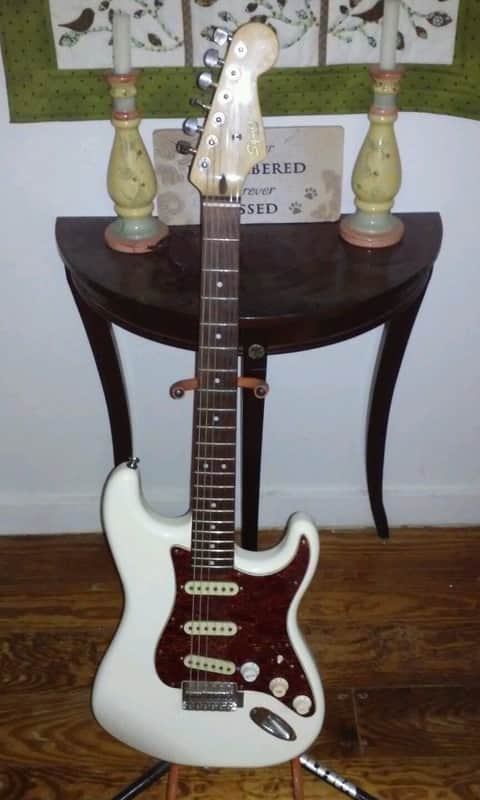2007 Squier Vintage Modified Squier Stratocaster Crafted in India Great Player image 1
