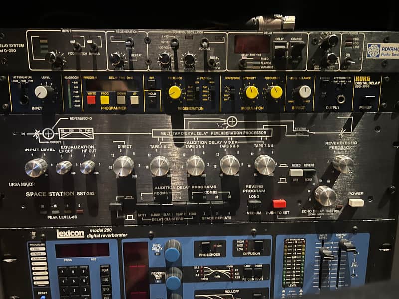 Ursa Major SST-282 1980's - Black image 1
