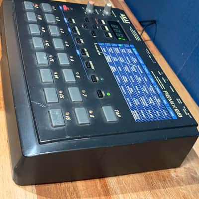 Akai Remix 88 (S20) Black Lo-Fi Sampler Maxed 16MB Ram image 3