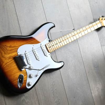 FENDER "Vintage Custom Shop 1955 Stratocaster NOS" HARDCASE, PAPERS, 3, 59 KG