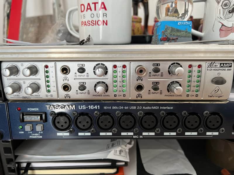 Behringer MiniAmp AMP800 4-Channel Stereo Headphone Amplifier 2001 - Present - Standard image 1